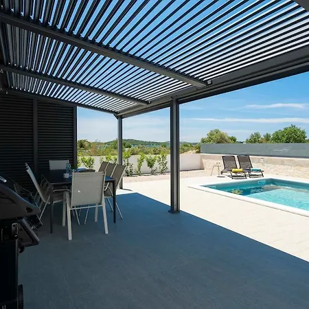 Villa Pure