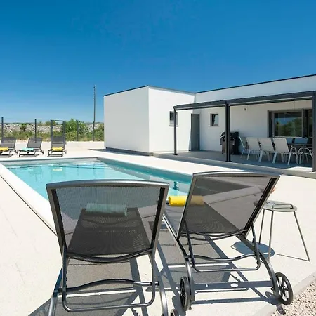 Villa Pure